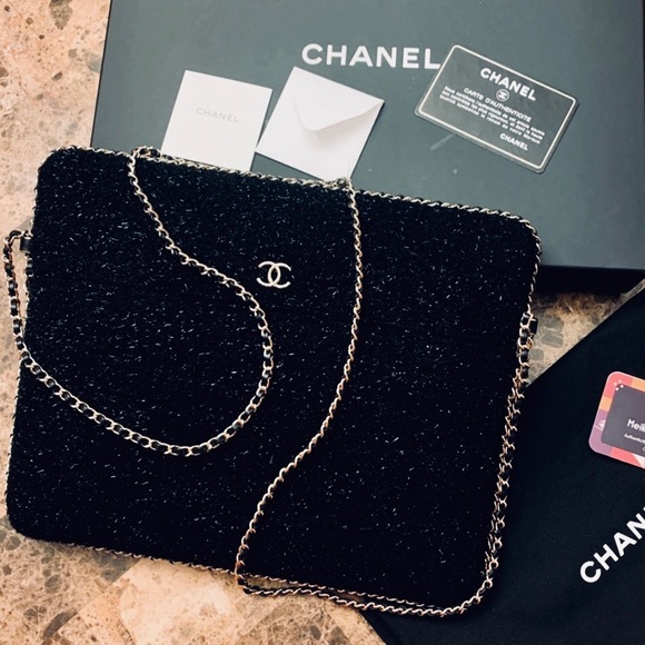 CHANEL Handbags - 🔥💫Rare Chanel Runway Crossbody💫🔥